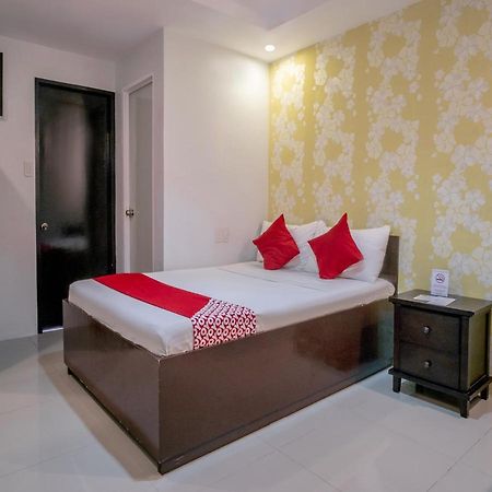 Oyo 697 Obrero Suites Davao City Екстериор снимка